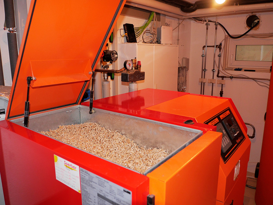 Palletheizung2 bei Dimitri Baumbach Elektrotechnik in Büdingen